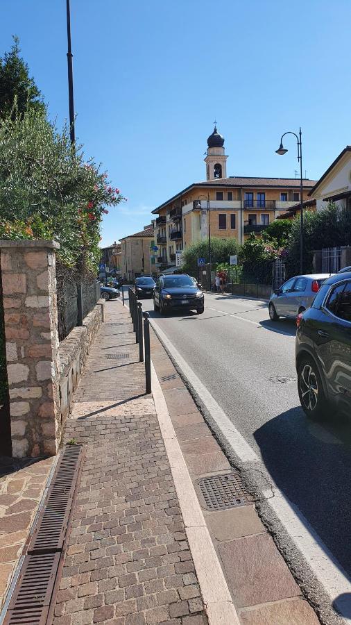 Appartamento Casa Laura Sartori Torri Del Benaco Esterno foto